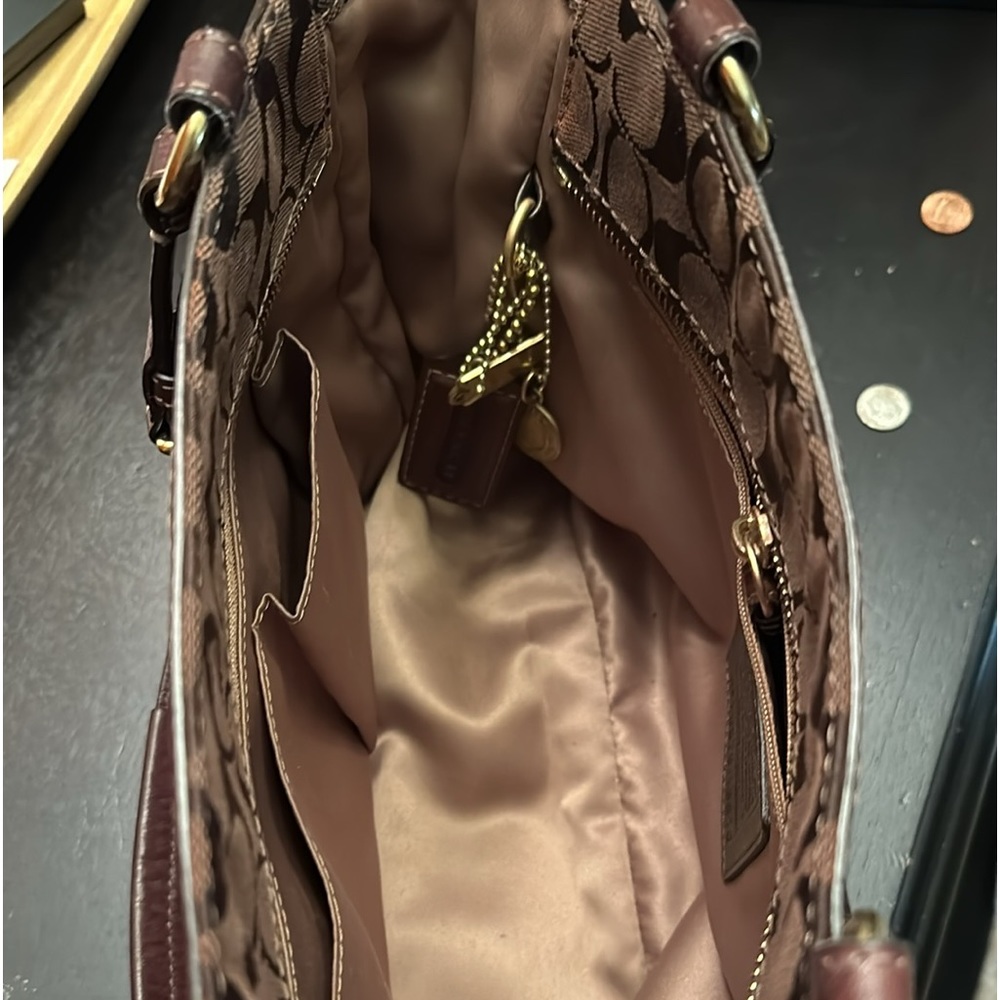 Coach purse…never used. Perfect condition!